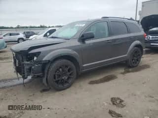 2017 Dodge Journey SXT with VIN 3C4PDCBB5HT525556, listed as a Copart auction lot 69782125 with 111,872 mi miles and Clean title. Bid and sale history available at DreamBid. Image 1.