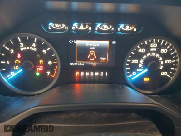 2015 Ford F-150 XLT z VIN 1FTEX1EP8FFD05622, wystawiony jako Copart lot #87402935 z przebiegiem 127 212 mil mil oraz Czysty tytuł • Clean title. Historia ofert i sprzedaży dostępna na DreamBid. Obrazek 9.