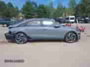 2023 Hyundai Ioniq 6 Limited с VIN KMHM54AC4PA040262, выставлен на аукционе IAAI как лот 42556882 с пробегом 15 859 миль миль и . История ставок и продаж доступна на DreamBid. Изображение 12.