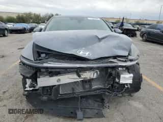 2025 Hyundai Sonata SEL z VIN KMHL64JAXSA483421, wystawiony jako Copart lot #71522695 z przebiegiem 3 242 mil mil oraz Szkoda całkowita • Salvage title. Historia ofert i sprzedaży dostępna na DreamBid. Obrazek 5.