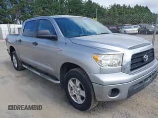 2008 Toyota Tundra с VIN 5TBDV54198S502395, выставлен на аукционе IAAI как лот 42979839 с пробегом 284 781 миль миль и . История ставок и продаж доступна на DreamBid. Изображение 1.