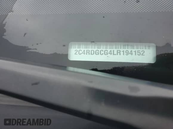2020 Dodge Grand Caravan SXT z VIN 2C4RDGCG4LR194152, wystawiony jako Copart lot #56340784 z przebiegiem 87 705 mil mil oraz Czysty tytuł • Clean title. Historia ofert i sprzedaży dostępna na DreamBid. Obrazek 14.