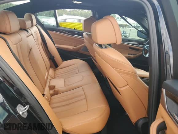 2019 BMW 5 Series 540i xDrive z VIN WBAJE7C52KWW16429, wystawiony jako Copart lot #82082785 z przebiegiem 35 534 mil mil oraz Szkoda całkowita • Salvage title. Historia ofert i sprzedaży dostępna na DreamBid. Obrazek 10.