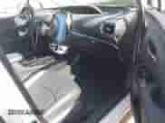 2019 Toyota Prius Plus с VIN JTDKARFP9K3118239, выставлен на аукционе IAAI как лот 42561130 с пробегом 96 756 миль миль и . История ставок и продаж доступна на DreamBid. Изображение 5.