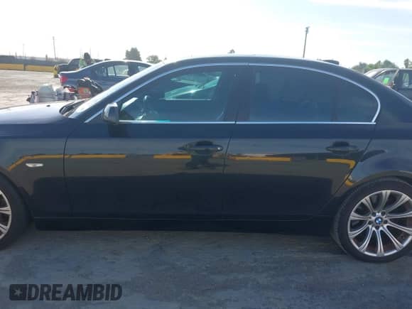 2004 BMW 5 Series 545i с VIN WBANB33554B112065, выставлен на аукционе IAAI как лот 42665759 с пробегом 109 908 миль миль и . История ставок и продаж доступна на DreamBid. Изображение 14.