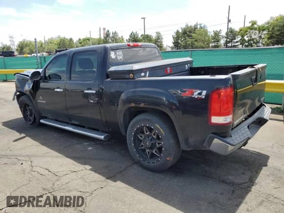 2012 GMC Sierra 1500 SLE with VIN 3GTP2VE78CG227061, listed as a Copart auction lot 67861955 with 143,759 mi miles and Salvage title. Bid and sale history available at DreamBid. Image 2.