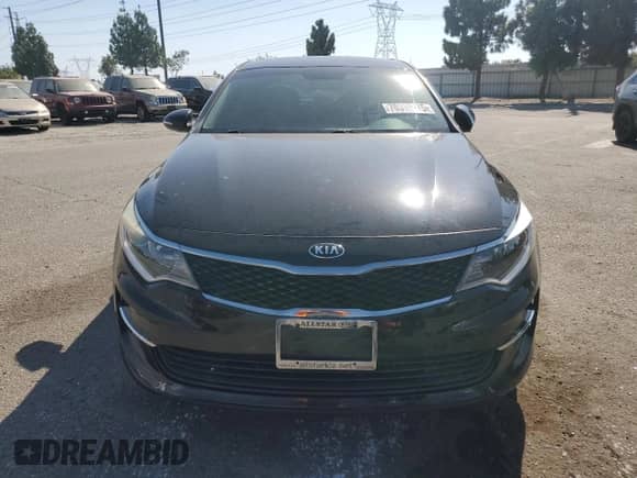 2018 Kia Optima LX with VIN 5XXGT4L3XJG258285, listed as a Copart auction lot 70313075 with 89,863 mi miles and Salvage title. Bid and sale history available at DreamBid. Image 5.