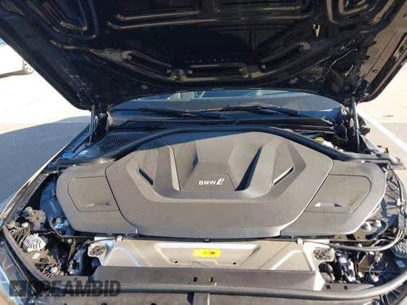 2024 BMW i4 xDrive40 с VIN WBY83FB05RFS69775, выставлен на аукционе IAAI как лот 42079067 с пробегом 4 607 миль миль и . История ставок и продаж доступна на DreamBid. Изображение 10.