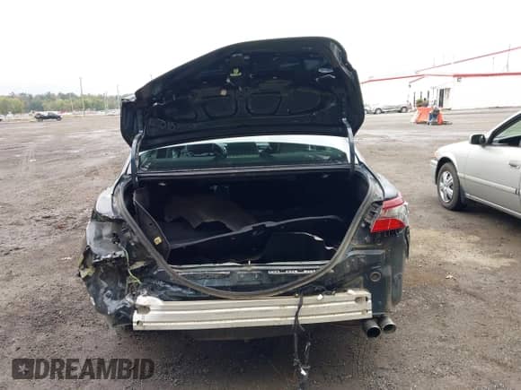 2021 Toyota Camry SE Nightshade z VIN 4T1G11AK1MU559391, wystawiony jako IAAI lot #43300222 z przebiegiem 68 327 mil mil oraz . Historia ofert i sprzedaży dostępna na DreamBid. Obrazek 16.