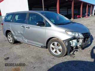 2018 Toyota Sienna L with VIN 5TDZZ3DC1JS946187, listed as a IAAI auction lot 43019772 with 185,732 mi miles and . Bid and sale history available at DreamBid. Image 1.