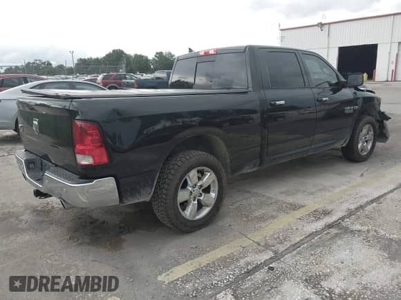 2018 Ram 1500 Big Horn с VIN 1C6RR6TT4JS160515, выставлен на аукционе IAAI как лот 43061863 с пробегом 131 104 миль миль и . История ставок и продаж доступна на DreamBid. Изображение 4.