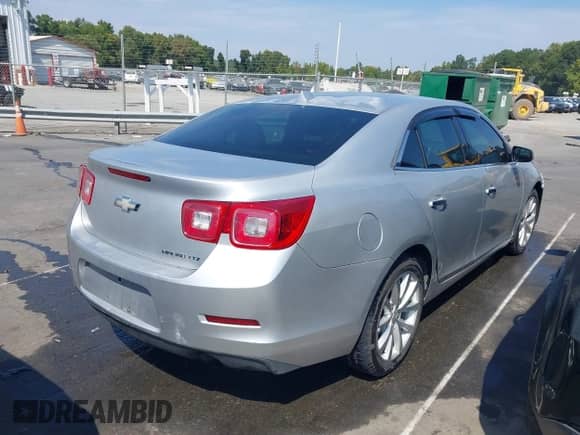 2013 Chevrolet Malibu LTZ с VIN 1G11H5SA4DF254502, выставлен на аукционе IAAI как лот 43303370 с пробегом 175 924 миль миль и . История ставок и продаж доступна на DreamBid. Изображение 4.