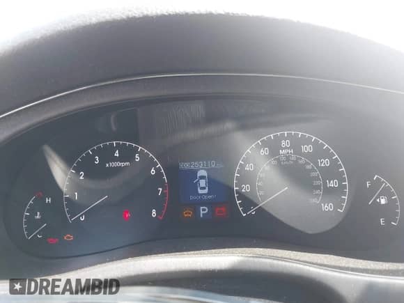 2010 Hyundai Genesis с VIN KMHGC4DF1AU107978, выставлен на аукционе IAAI как лот 42701070 с пробегом 253 110 миль миль и . История ставок и продаж доступна на DreamBid. Изображение 7.
