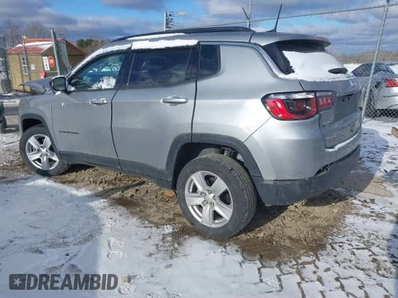 2022 Jeep Compass Altitude с VIN 3C4NJDBB8NT232820, выставлен на аукционе IAAI как лот 41199624 с пробегом 46 337 миль миль и . История ставок и продаж доступна на DreamBid. Изображение 3.
