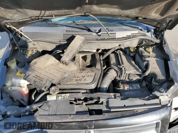 2008 Dodge Caliber R/T z VIN 1B3HE78K28D733286, wystawiony jako Copart lot #84371214 z przebiegiem 152 265 mil mil oraz Nie do naprawy • Non repairable. Historia ofert i sprzedaży dostępna na DreamBid. Obrazek 11.