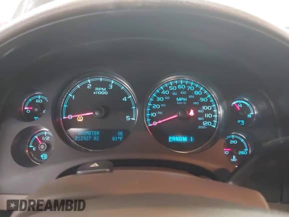 2013 Chevrolet Silverado 2500HD LTZ z VIN 1GC1KYE83DF168827, wystawiony jako IAAI lot #43248218 z przebiegiem 212 927 mil mil oraz . Historia ofert i sprzedaży dostępna na DreamBid. Obrazek 7.