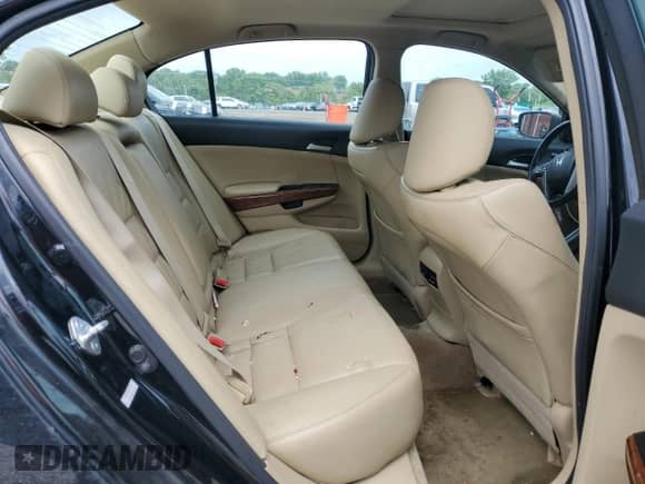 2011 Honda Accord EX-L с VIN 1HGCP2F8XBA059878, выставлен на аукционе Copart как лот 63377355 с пробегом 141 597 миль миль и Списание • Salvage title. История ставок и продаж доступна на DreamBid. Изображение 10.