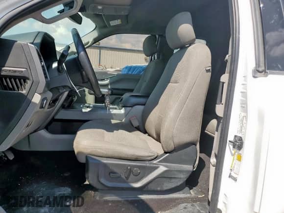 2019 Ford F-150 XL с VIN 1FTFX1E47KFC04124, выставлен на аукционе Copart как лот 71254085 с пробегом 109 966 миль миль и Списание • Salvage title. История ставок и продаж доступна на DreamBid. Изображение 7.