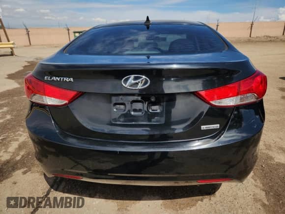 2013 Hyundai Elantra GLS z VIN 5NPDH4AE9DH322883, wystawiony jako Copart lot #80843275 z przebiegiem 79 792 mil mil oraz Czysty tytuł • Clean title. Historia ofert i sprzedaży dostępna na DreamBid. Obrazek 6.