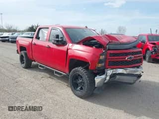 2014 Chevrolet Silverado 1500 LT z VIN 3GCUKREC2EG479477, wystawiony jako IAAI lot #41867034 z przebiegiem 159 893 mil mil oraz . Historia ofert i sprzedaży dostępna na DreamBid. Obrazek 1.