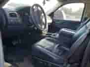 2010 GMC Sierra 1500 SLT z VIN 3GTRKWE2XAG147938, wystawiony jako Copart lot #81413155 z przebiegiem 236 393 mil mil oraz Szkoda całkowita • Salvage title. Historia ofert i sprzedaży dostępna na DreamBid. Obrazek 7.