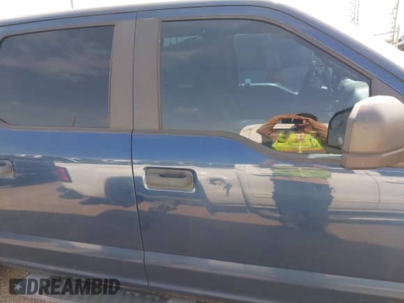 2018 Ford F-150 XL with VIN 1FTEW1CP6JKE70381, listed as a IAAI auction lot 42700963 with 127,595 mi miles and . Bid and sale history available at DreamBid. Image 13.