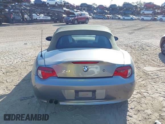2008 BMW Z4 3.0i с VIN 4USBU33518LW75723, выставлен на аукционе IAAI как лот 42350961 с пробегом 62 493 миль миль и . История ставок и продаж доступна на DreamBid. Изображение 16.