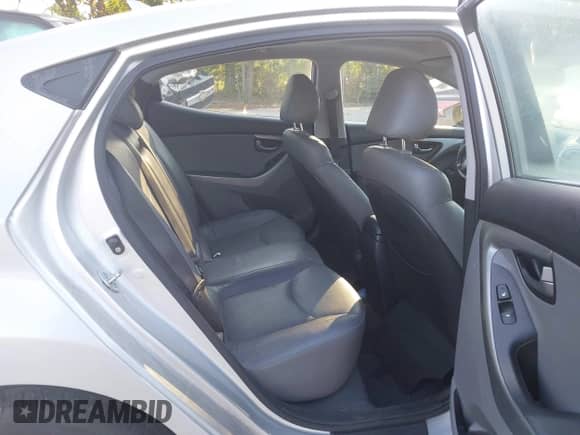 2011 Hyundai Elantra GLS z VIN KMHDH4AE9BU163748, wystawiony jako IAAI lot #43120496 z przebiegiem 119 539 mil mil oraz . Historia ofert i sprzedaży dostępna na DreamBid. Obrazek 8.