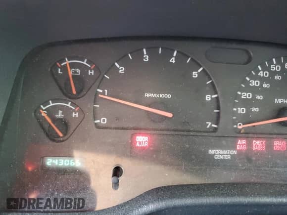 2002 Dodge Durango SLT with VIN 1B4HS48Z82F212178, listed as a Copart auction lot 71692045 with 243,065 mi miles and Salvage title. Bid and sale history available at DreamBid. Image 9.