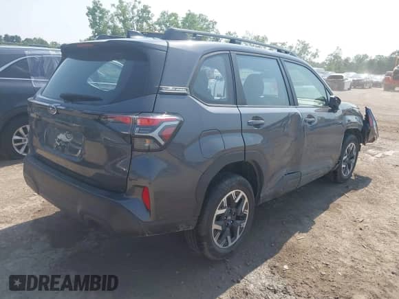 2025 Subaru Forester z VIN JF2SLDAC6SH413255, wystawiony jako IAAI lot #42456317 z przebiegiem 1 751 mil mil oraz . Historia ofert i sprzedaży dostępna na DreamBid. Obrazek 4.