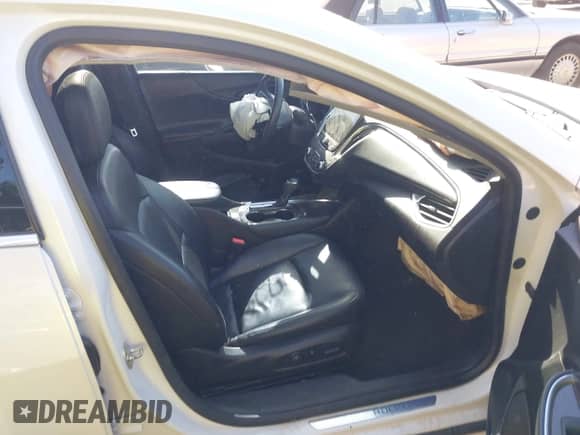 2017 Chevrolet Malibu Premier с VIN 1G1ZH5SX3HF109724, выставлен на аукционе IAAI как лот 43117243 с пробегом 86 952 миль миль и . История ставок и продаж доступна на DreamBid. Изображение 5.