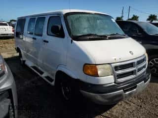 1999 Dodge Cargo Conversion с VIN 2B6HB11Y5XK530601, выставлен на аукционе Copart как лот 76665494 с пробегом 108 735 миль миль и На запчасти • Non repairable. История ставок и продаж доступна на DreamBid. Изображение 4.