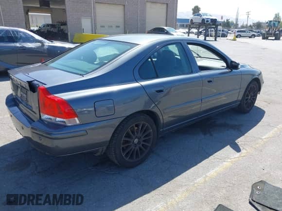 2009 Volvo S60 2.5T with VIN YV1RS592792725321, listed as a IAAI auction lot 42598987 with 127,678 mi miles and . Bid and sale history available at DreamBid. Image 4.