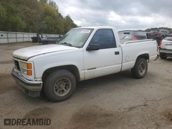 1997 GMC Sierra 1500 SL с VIN 1GTEC14W7VZ550350, выставлен на аукционе Copart как лот 81184144 с пробегом 106 983 миль миль и Списание • Salvage title. История ставок и продаж доступна на DreamBid. Изображение 1.