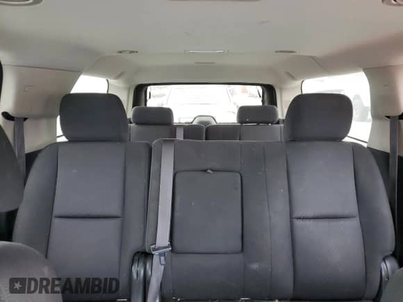 2013 Chevrolet Suburban LS с VIN 1GNSKHE77DR311408, выставлен на аукционе Copart как лот 59977394 с пробегом 216 161 миль миль и Списание • Salvage title. История ставок и продаж доступна на DreamBid. Изображение 10.