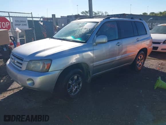 2005 Toyota Highlander с VIN JTEEP21A850127912, выставлен на аукционе IAAI как лот 43421571 с пробегом 254 538 миль миль и . История ставок и продаж доступна на DreamBid. Изображение 2.
