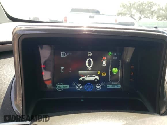 2015 Chevrolet Volt z VIN 1G1RD6E40FU142174, wystawiony jako Copart lot #58494553 z przebiegiem 69 074 mil mil oraz . Historia ofert i sprzedaży dostępna na DreamBid. Obrazek 9.