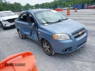 2008 Chevrolet Aveo LT z VIN KL1TG56608B051166, wystawiony jako IAAI lot #42404470 z przebiegiem 162 198 mil mil oraz . Historia ofert i sprzedaży dostępna na DreamBid. Obrazek 1.