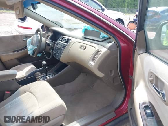 2000 Honda Accord SE с VIN JHMCG5676YC034639, выставлен на аукционе IAAI как лот 42034637 с пробегом 158 795 миль миль и . История ставок и продаж доступна на DreamBid. Изображение 5.