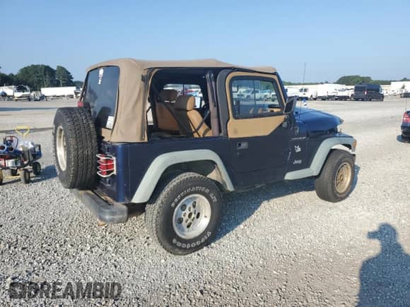 1997 Jeep Wrangler SE z VIN 1J4FY29PXVP437267, wystawiony jako Copart lot #69390955 z przebiegiem 151 349 mil mil oraz Czysty tytuł • Clean title. Historia ofert i sprzedaży dostępna na DreamBid. Obrazek 3.