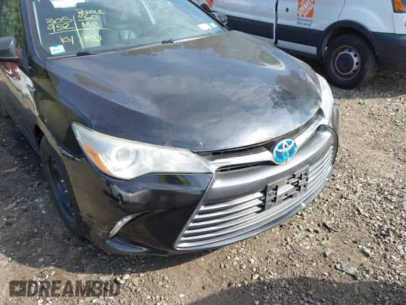 2016 Toyota Camry LE z VIN 4T1BD1FK7GU188333, wystawiony jako IAAI lot #43300091 z przebiegiem 305 952 mil mil oraz . Historia ofert i sprzedaży dostępna na DreamBid. Obrazek 18.