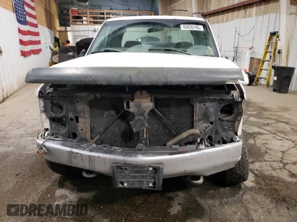 1998 Chevrolet Silverado 2500 с VIN 1GCGK29R2WE123218, выставлен на аукционе Copart как лот 45035105 с пробегом 190 034 миль миль и Списание • Salvage title. История ставок и продаж доступна на DreamBid. Изображение 5.