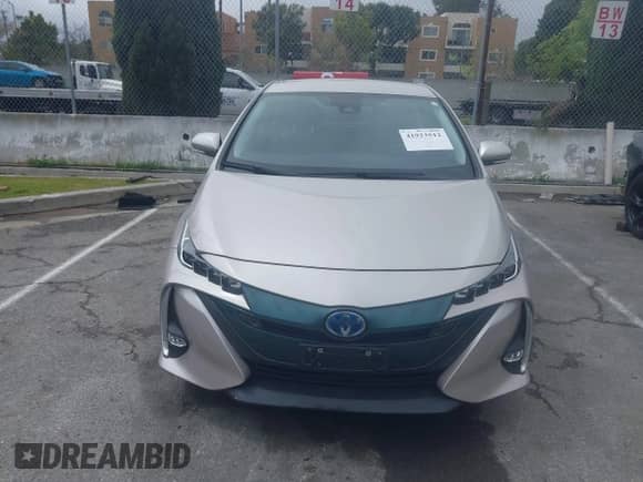 2018 Toyota Prius Plus z VIN JTDKARFP5J3089238, wystawiony jako IAAI lot #41923512 z przebiegiem 40 979 mil mil oraz . Historia ofert i sprzedaży dostępna na DreamBid. Obrazek 12.