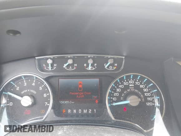 2011 Ford F-150 XLT z VIN 1FTFW1ET0BFD35521, wystawiony jako IAAI lot #42734522 z przebiegiem 158 365 mil mil oraz . Historia ofert i sprzedaży dostępna na DreamBid. Obrazek 7.