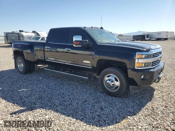 2016 Chevrolet Silverado 3500HD High Country with VIN 1GC4K1E82GF221171, listed as a Copart auction lot 49282265 with 91,249 mi miles and Salvage title. Bid and sale history available at DreamBid. Image 4.