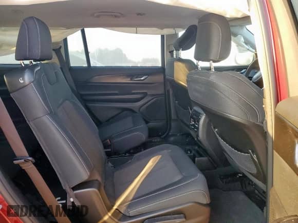 2023 Jeep Grand Cherokee Laredo with VIN 1C4RJJAG9P8843308, listed as a Copart auction lot 67480015 with 60,702 mi miles and Salvage title. Bid and sale history available at DreamBid. Image 11.