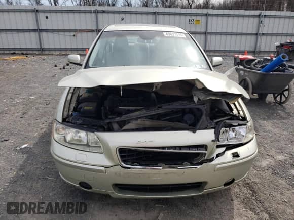 2005 Volvo S60 с VIN YV1RH592752442037, выставлен на аукционе Copart как лот 49637015 с пробегом 103 774 миль миль и Списание • Salvage title. История ставок и продаж доступна на DreamBid. Изображение 5.