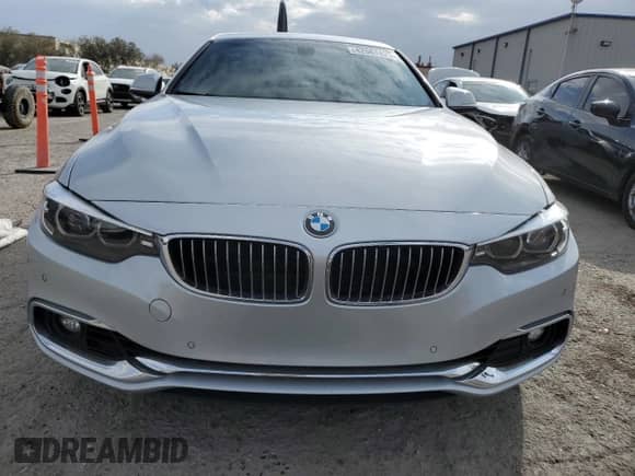2019 BMW 4 Series 440i xDrive z VIN WBA4J7C52KBM74678, wystawiony jako Copart lot #42567425 z przebiegiem 81 087 mil mil oraz Szkoda całkowita • Salvage title. Historia ofert i sprzedaży dostępna na DreamBid. Obrazek 5.