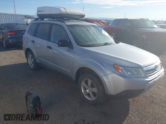 2012 Subaru Forester X z VIN JF2SHABC6CG436198, wystawiony jako IAAI lot #43156303 z przebiegiem 191 039 mil mil oraz . Historia ofert i sprzedaży dostępna na DreamBid. Obrazek 1.