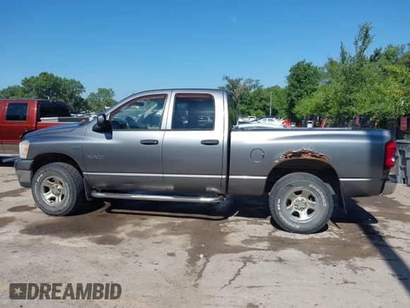 2008 Dodge 1500 SLT with VIN 1D7HU18258J120438, listed as a IAAI auction lot 42595650 with 255,496 mi miles and . Bid and sale history available at DreamBid. Image 14.